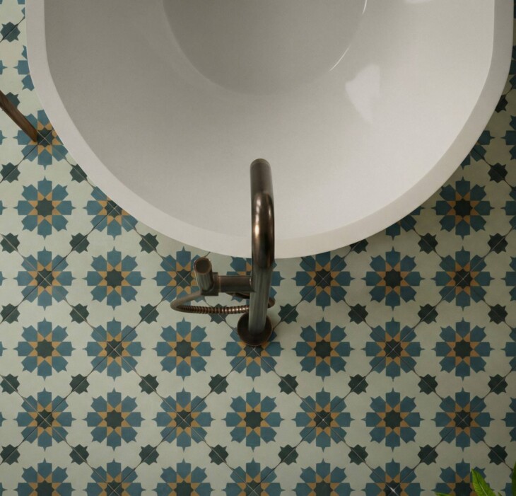 Portugese tegels met bloemen patroon