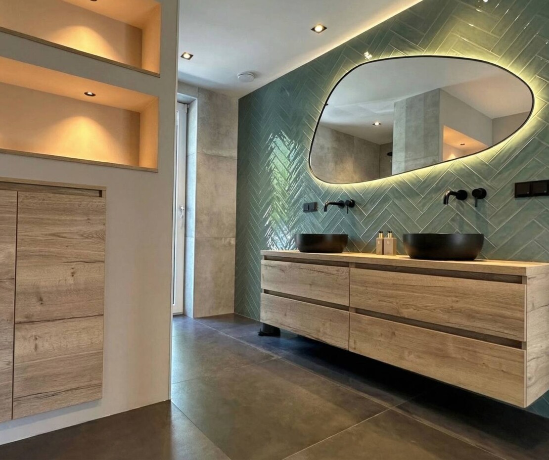 Retro badkamer met visgraat tegels