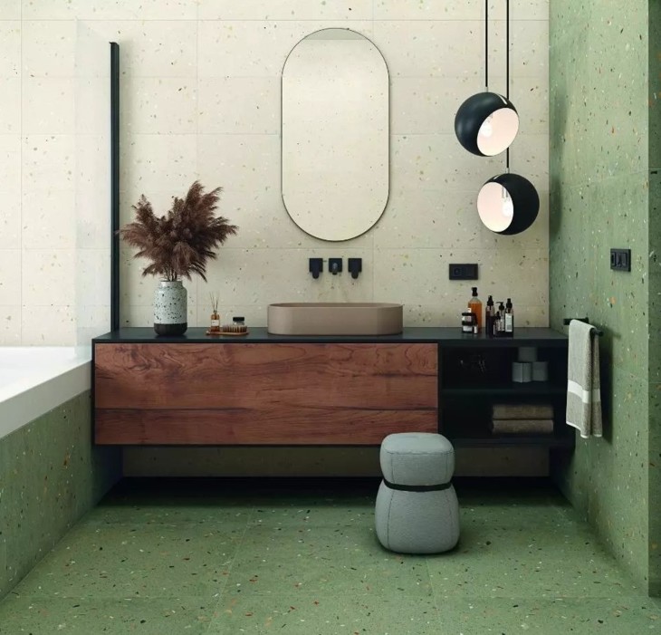 Retro groene badkamer met houten badmeubel