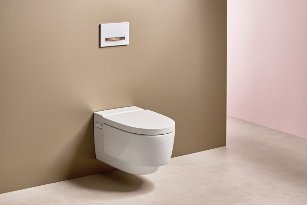 Moderne waterbesparend toilet